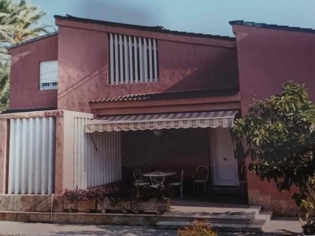 Casa chalet en Venta en Alzabares