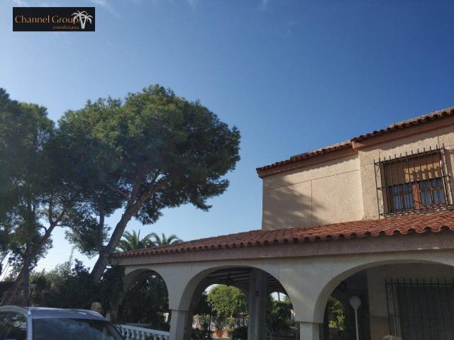 Casa chalet en Venta en Alzabares