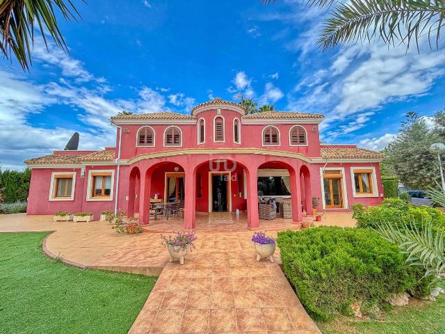Casa chalet en Venta en Alzabares