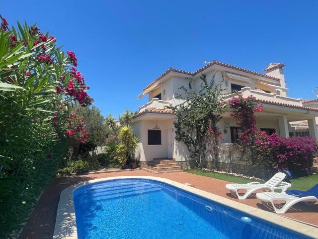 Casa Chalet en Venta en Ametlla De Mar, L Tarragona BARRIS MARíTIMS