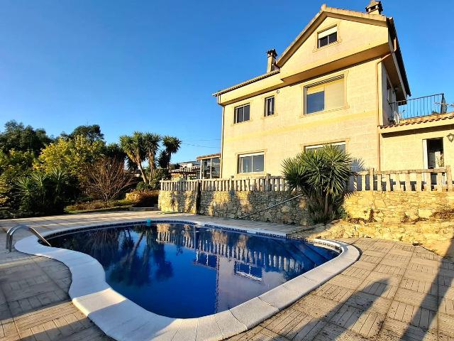 Casa chalet en Venta en As Neves