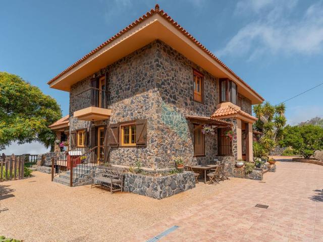 Casa chalet en Venta en Arona pueblo