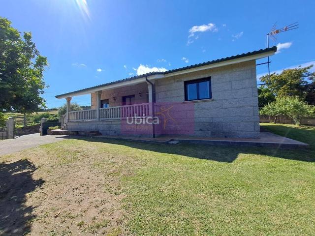 Casa chalet en Venta en Arbo