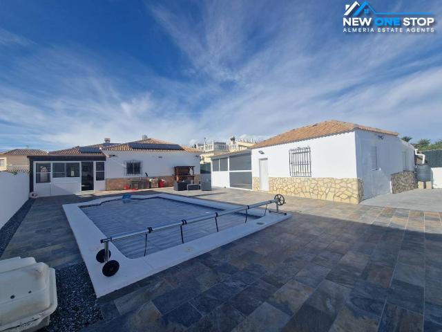 Casa chalet en Venta en Arboleas