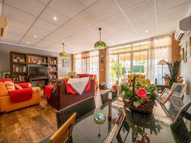 Casa chalet en Venta en Argamasilla de Calatrava