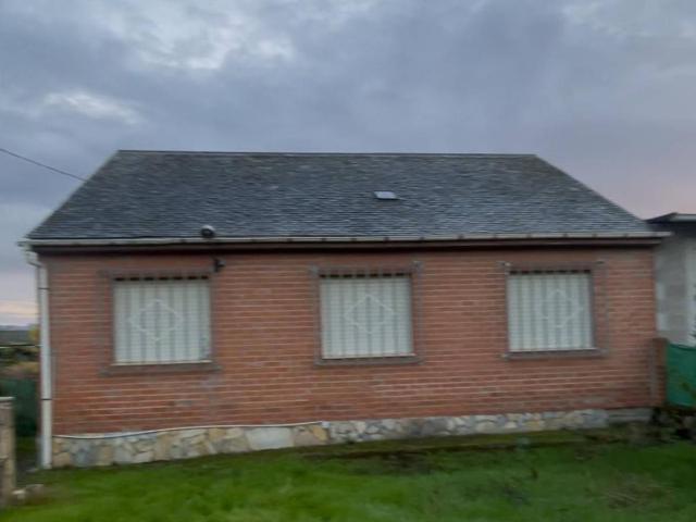 Casa chalet en Venta en Arganza