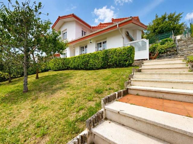 Casa chalet en Venta en Argoños