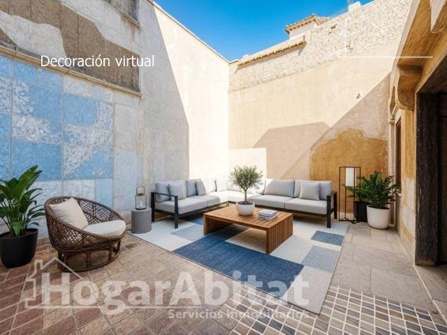 Casa chalet en Venta en Avenida de Abril 9 de Octubre