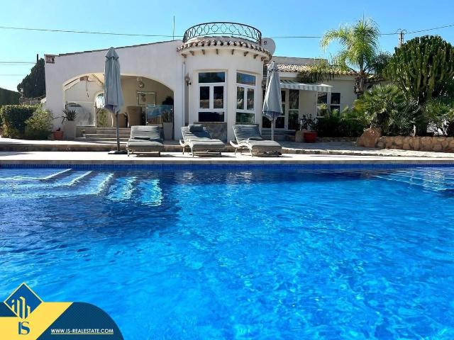 Casa chalet en Venta en Avenida Habaneras Curva de Palangre