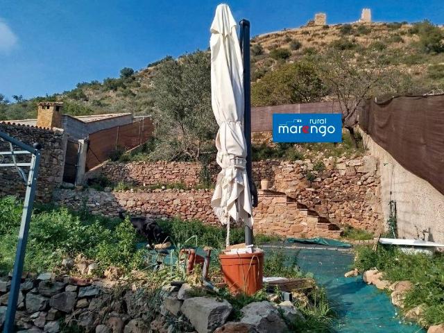 Casa chalet en Venta en Azuébar