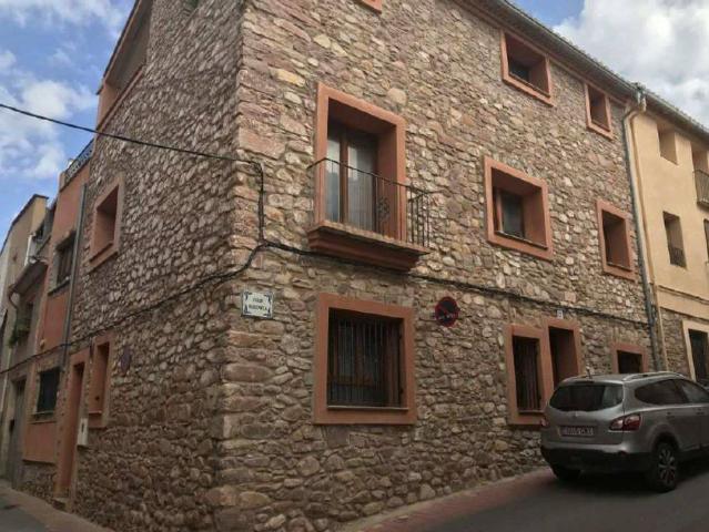 Casa chalet en Venta en Azuébar