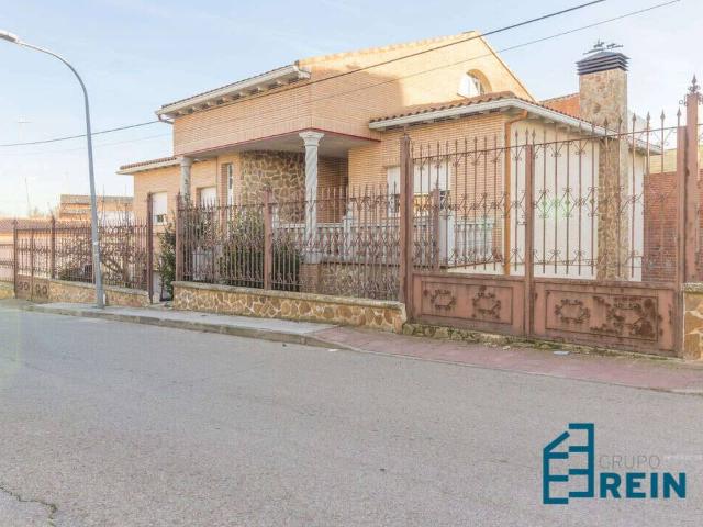 Casa chalet en Venta en Añover de Tajo