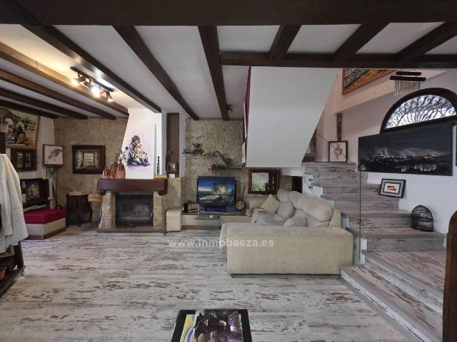 Casa chalet en Venta en Baeza