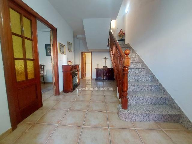 Casa chalet en Venta en Baeza