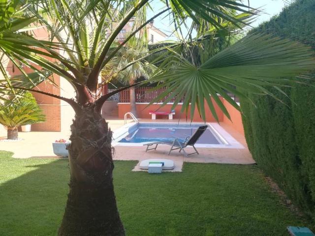 Casa chalet en Venta en Baeza