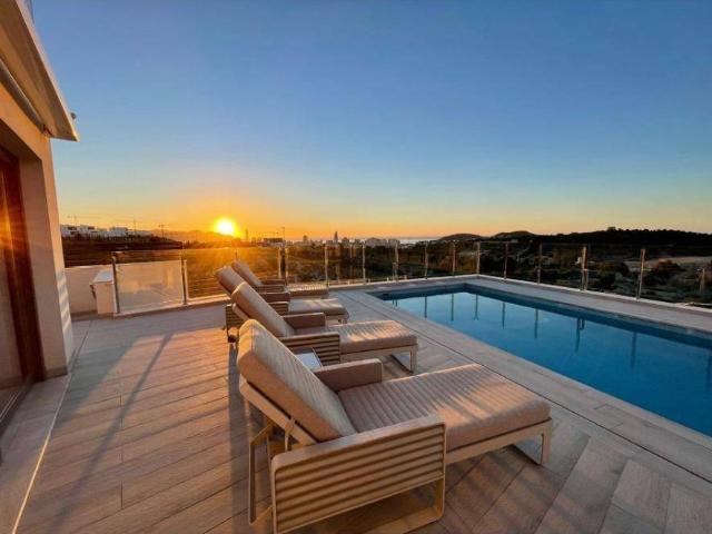 Casa chalet en Venta en Balcón de Finestrat Terra Marina