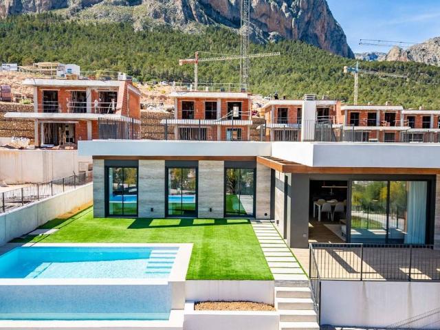 Casa chalet en Venta en Balcón de Ponoig Polop Paradis Polop Hills