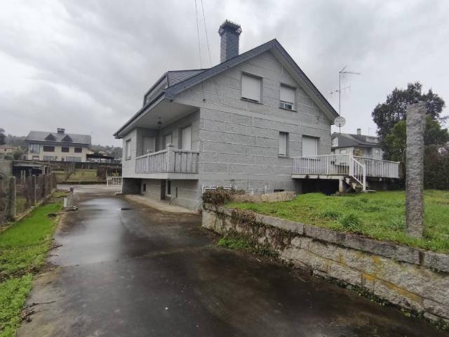 Casa chalet en Venta en Barbadás