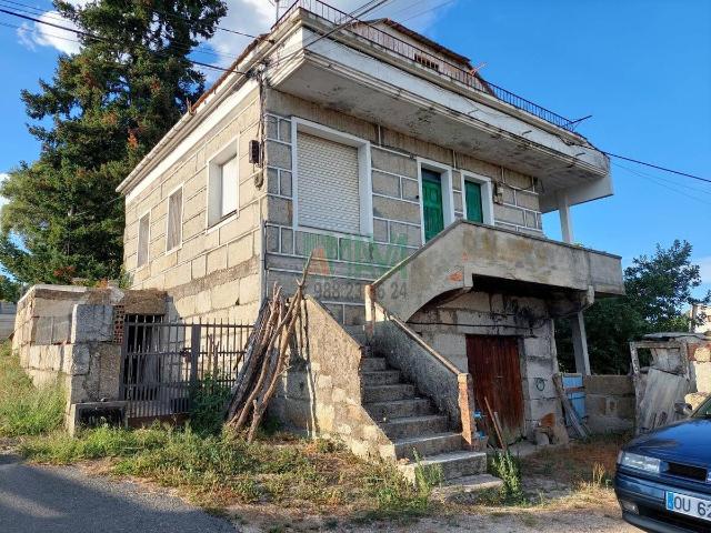 Casa chalet en Venta en Barbadás