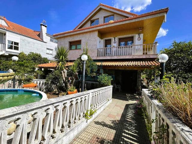 Casa chalet en Venta en Barbadás