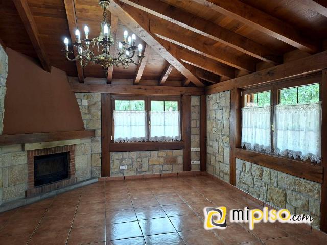 Casa chalet en Venta en Bárcena de Cicero