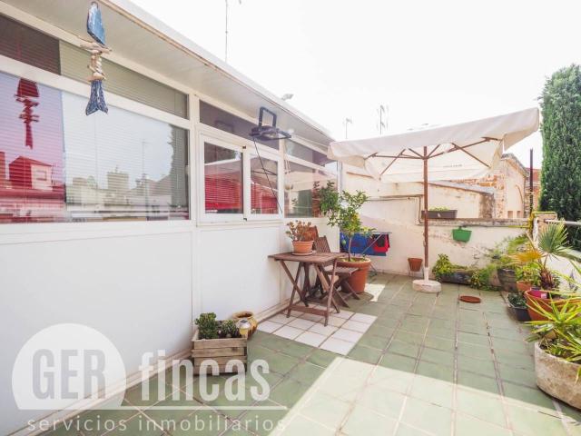 Casa chalet en Venta en Barri del Centre