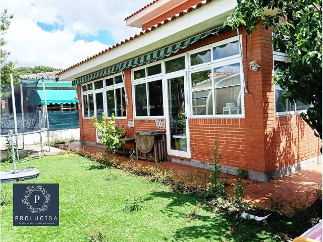 Casa chalet en Venta en Serranillos del Valle