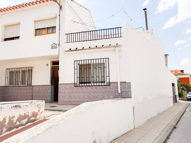 Casa chalet en Venta en Baza