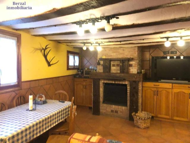 Casa chalet en Venta en Baños de Río Tobía