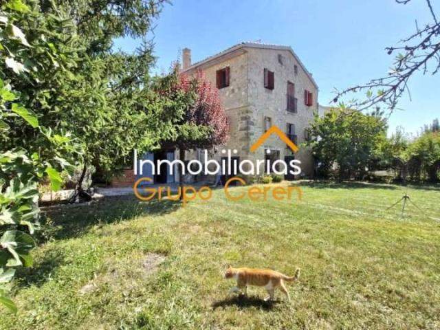 Casa chalet en Venta en Baños de Rioja