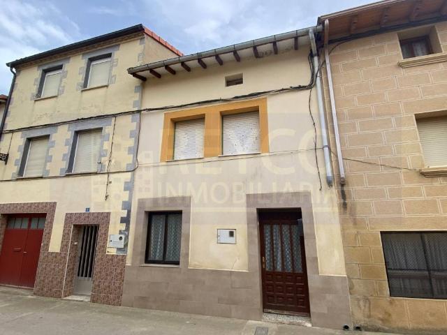 Casa chalet en Venta en Baños de Rioja