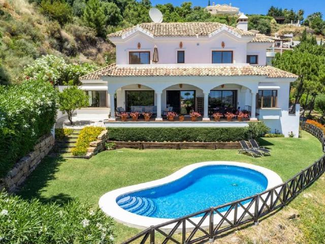 Casa chalet en Venta en Benahavís pueblo