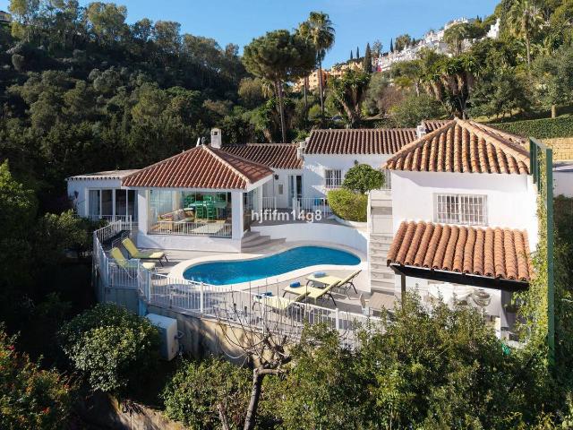 Casa chalet en Venta en Benahavís pueblo