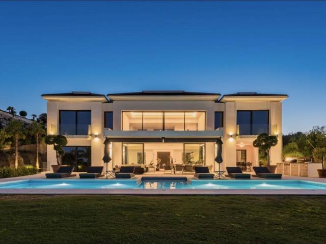 Casa chalet en Venta en Benahavís pueblo
