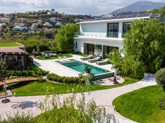 Casa chalet en Venta en Benahavís pueblo