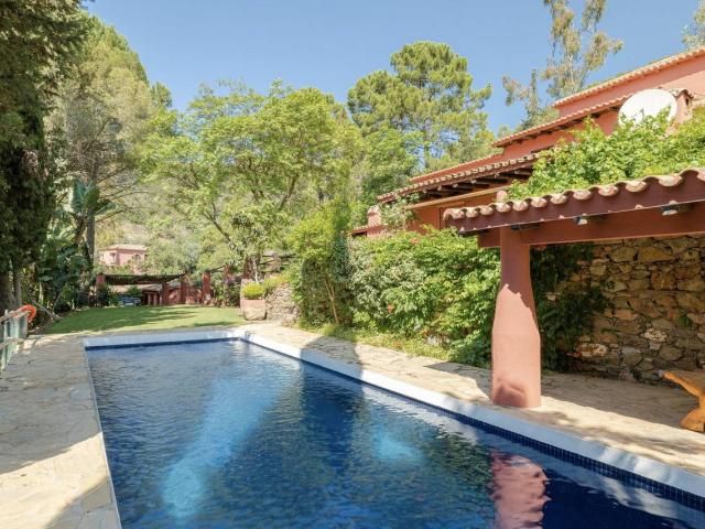 Casa chalet en Venta en Benahavís pueblo