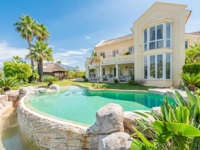 Casa chalet en Venta en Benahavís pueblo