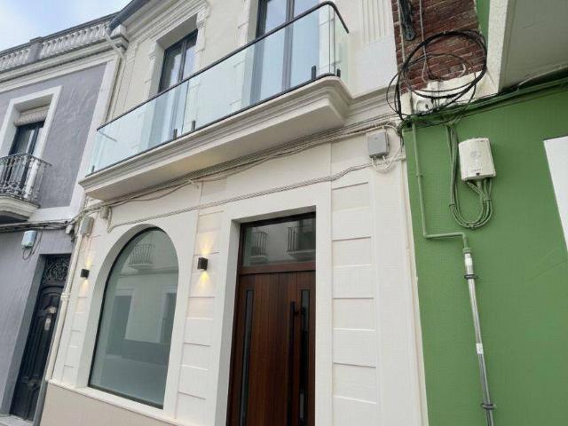 Casa chalet en Venta en Benifaió