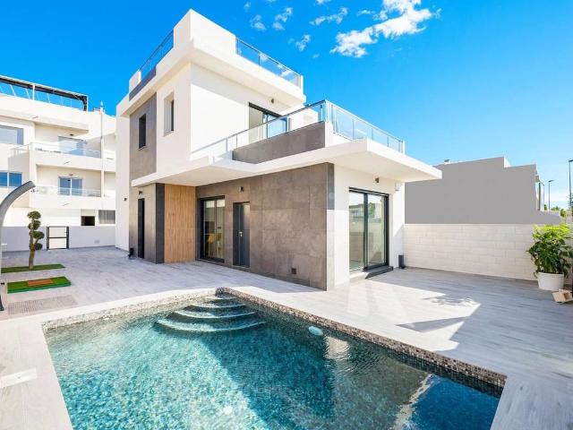 Casa chalet en Venta en Benijófar