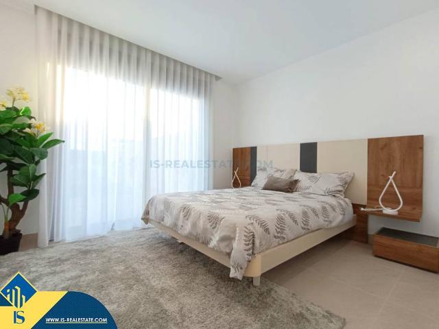Casa chalet en Venta en Benijófar