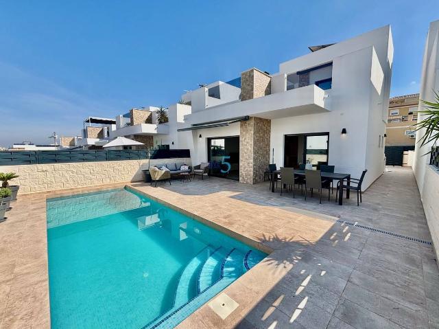 Casa chalet en Venta en Benijófar