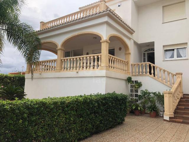 Casa chalet en Venta en Oliva Playa