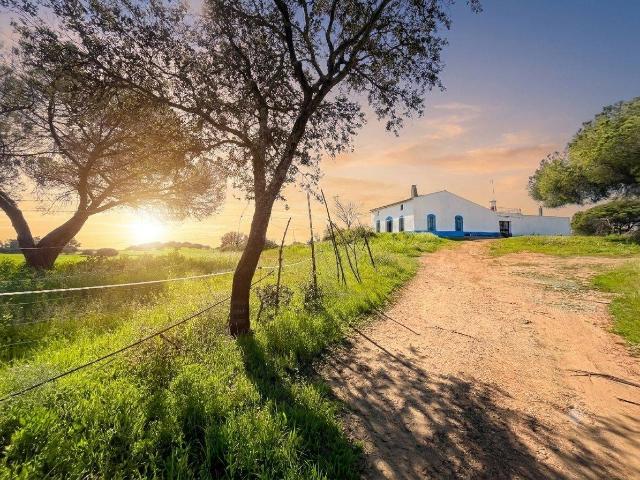 Casa chalet en Venta en Beas