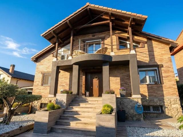 Casa chalet en Venta en Becerril de la Sierra