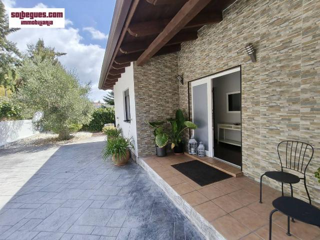 Casa chalet en Venta en Begues