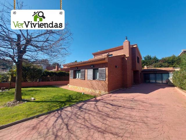 Casa chalet en Venta en Begues