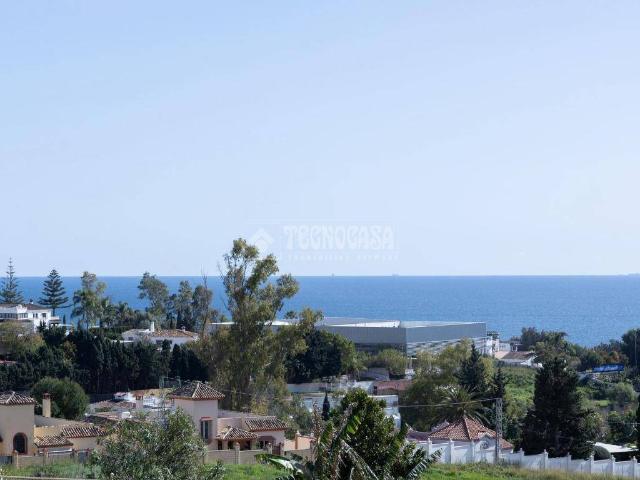 Casa chalet en Venta en Bello Horizonte Lindasol