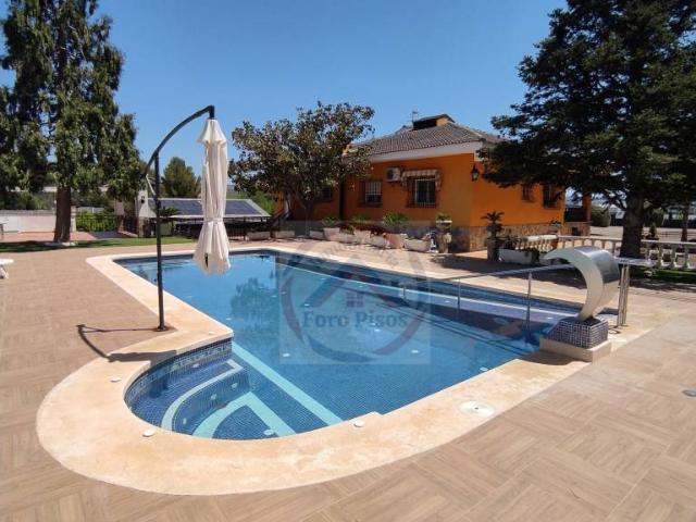 Casa chalet en Venta en Bellús
