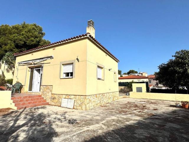 Casa chalet en Venta en Bellvei