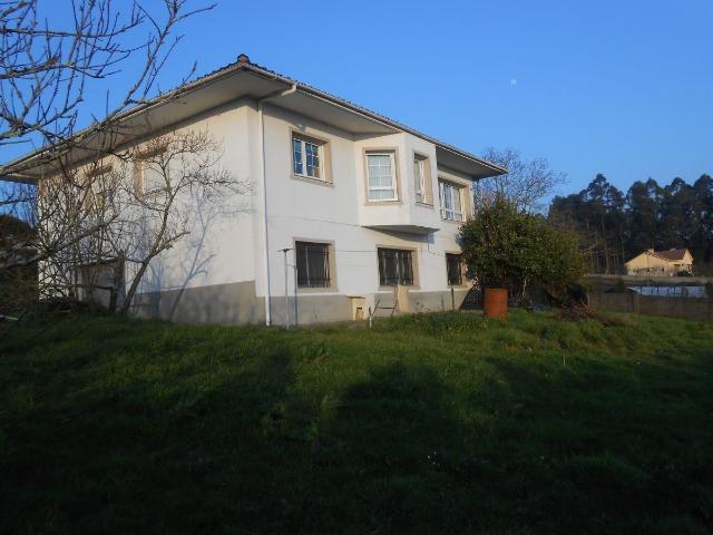 Casa chalet en Venta en Bergondo